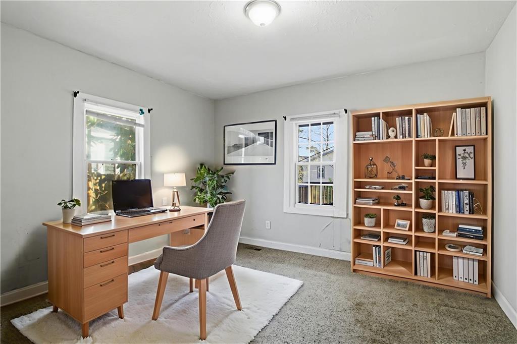 926 Lawton Street Sw Property Photo 6