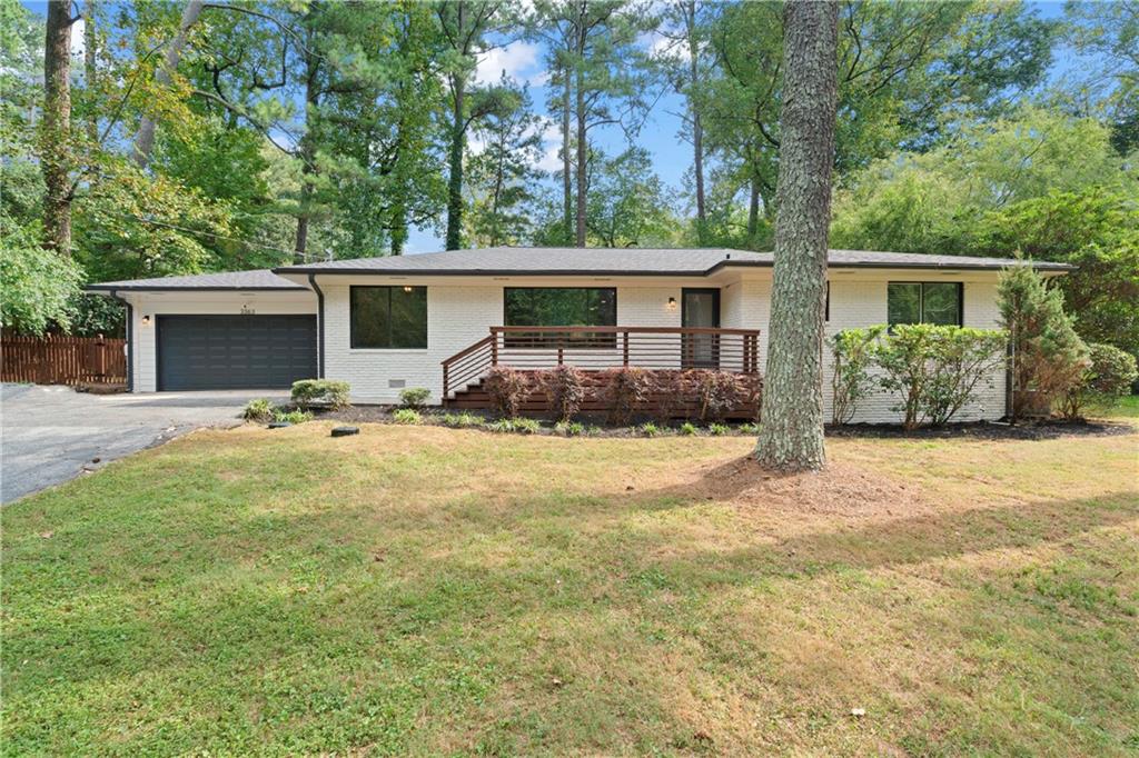 3363 Briarcliff Road Ne Property Photo 1