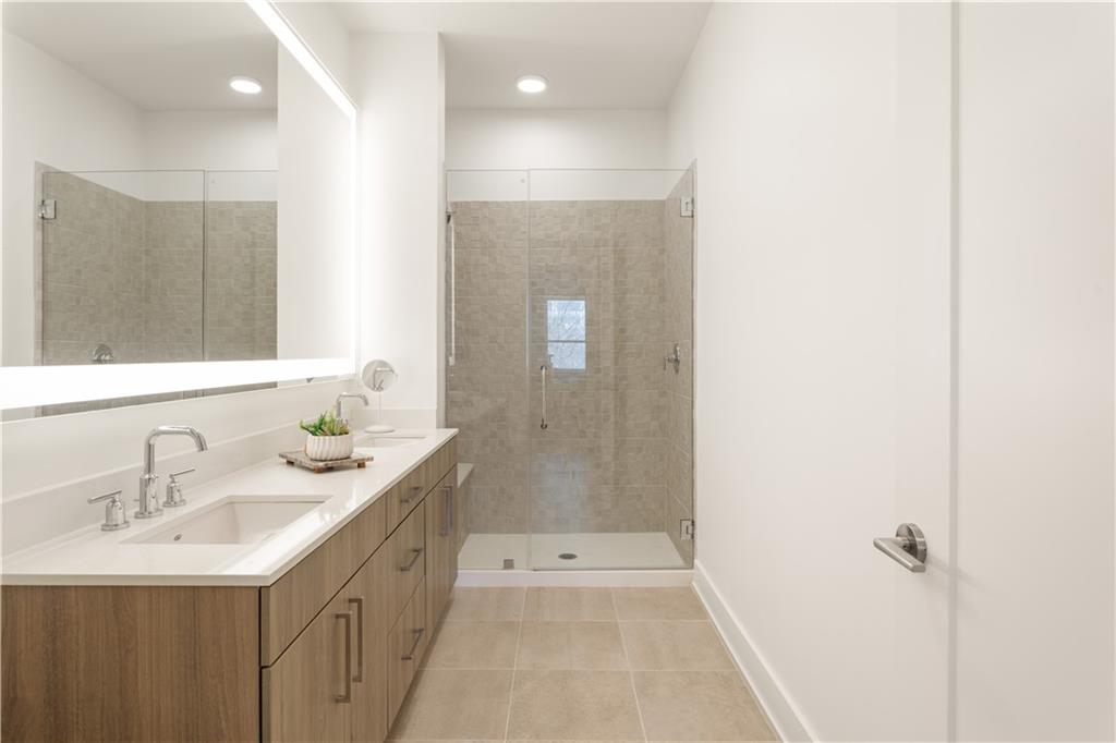 775 Juniper Street Ne Unit 617 Property Photo 16