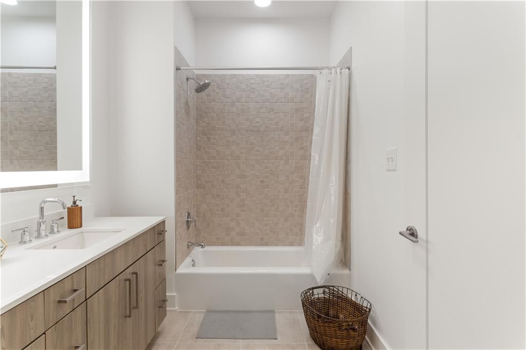 775 Juniper Street Ne Unit 617 Property Photo 21
