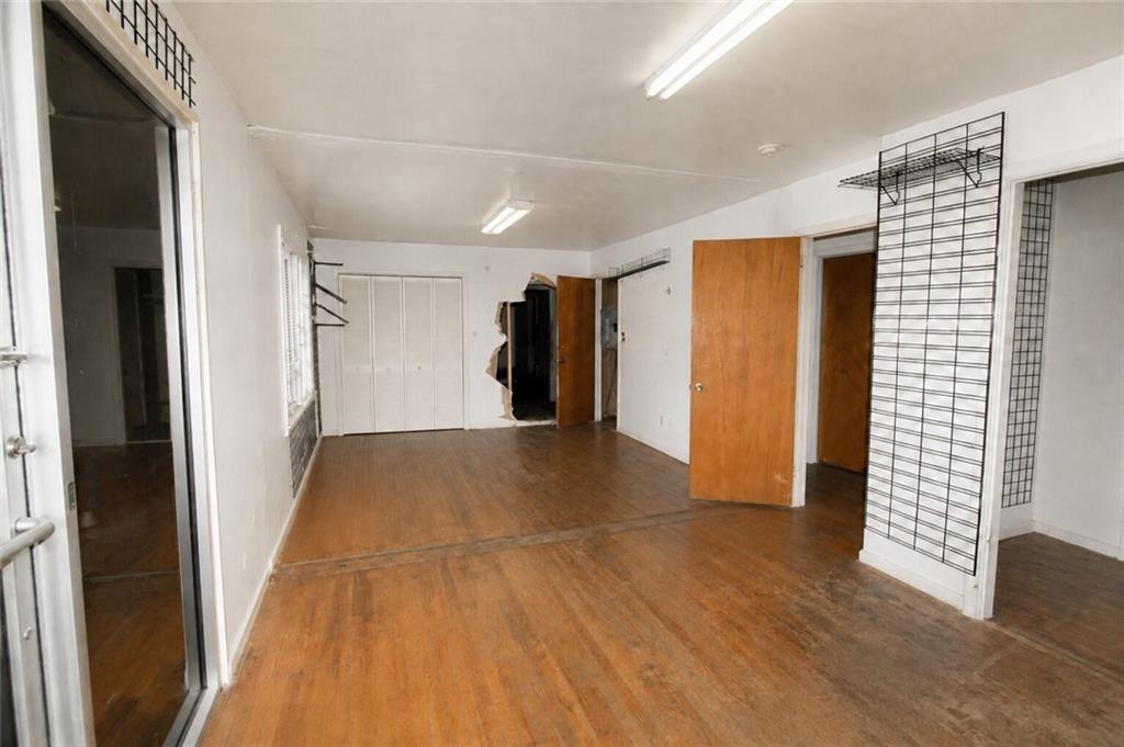 5195 Austell Road Property Photo 37