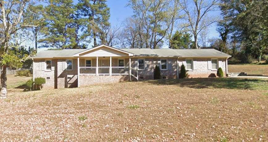 1700 Pine Circle Property Photo 1