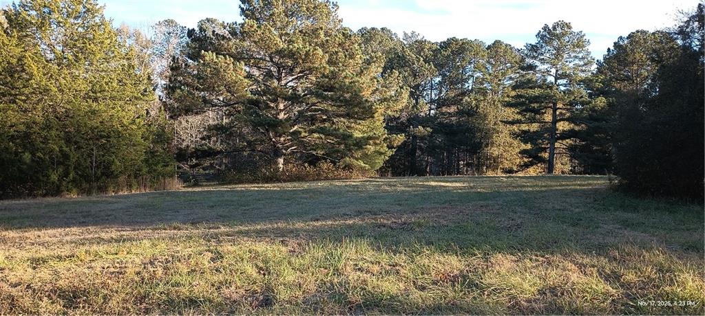 810 Nix Road Property Photo 2