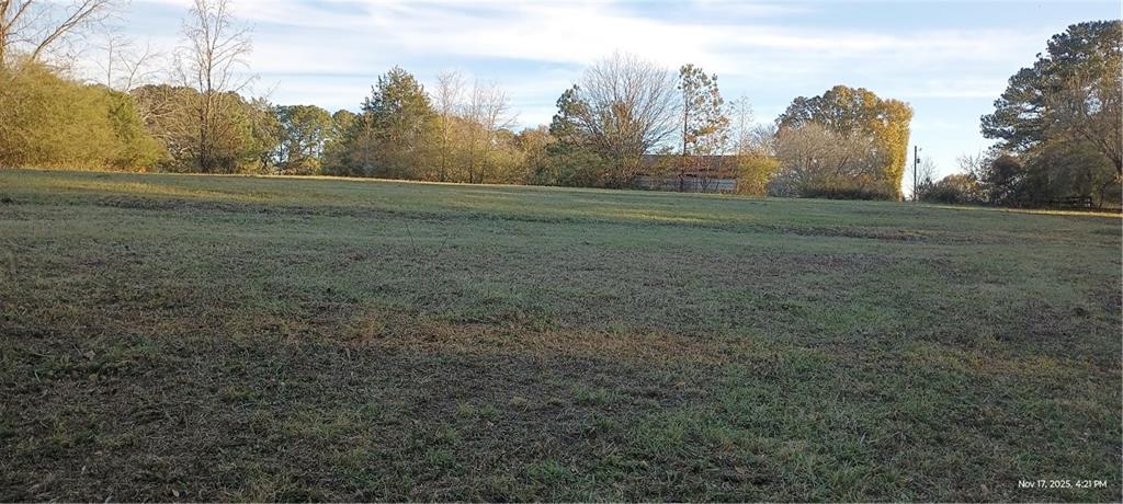 810 Nix Road Property Photo 4
