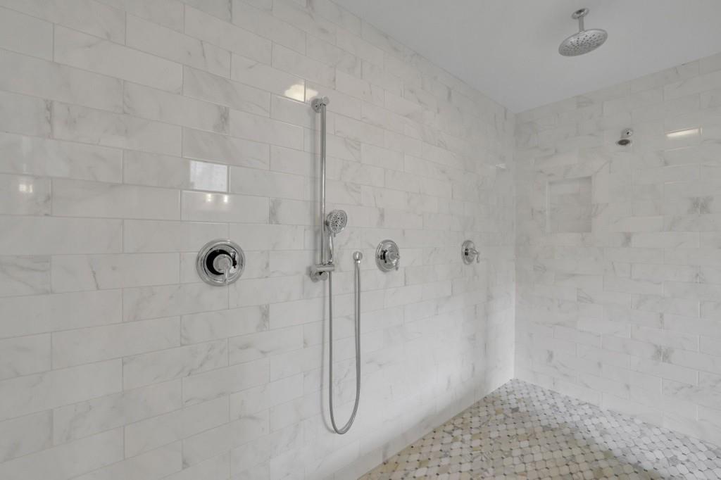 123 Townsend Pass Property Photo 45