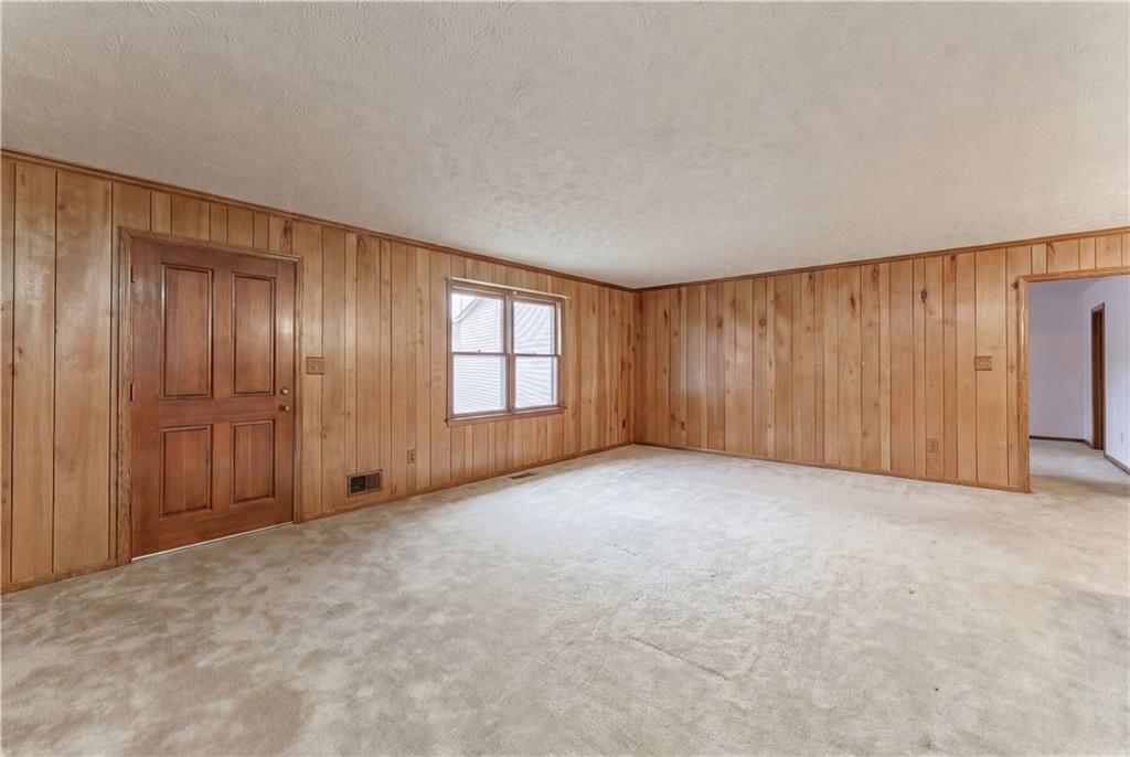 4505 Brookwood Drive Property Photo 8