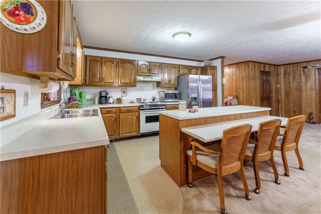 4505 Brookwood Drive Property Photo 10