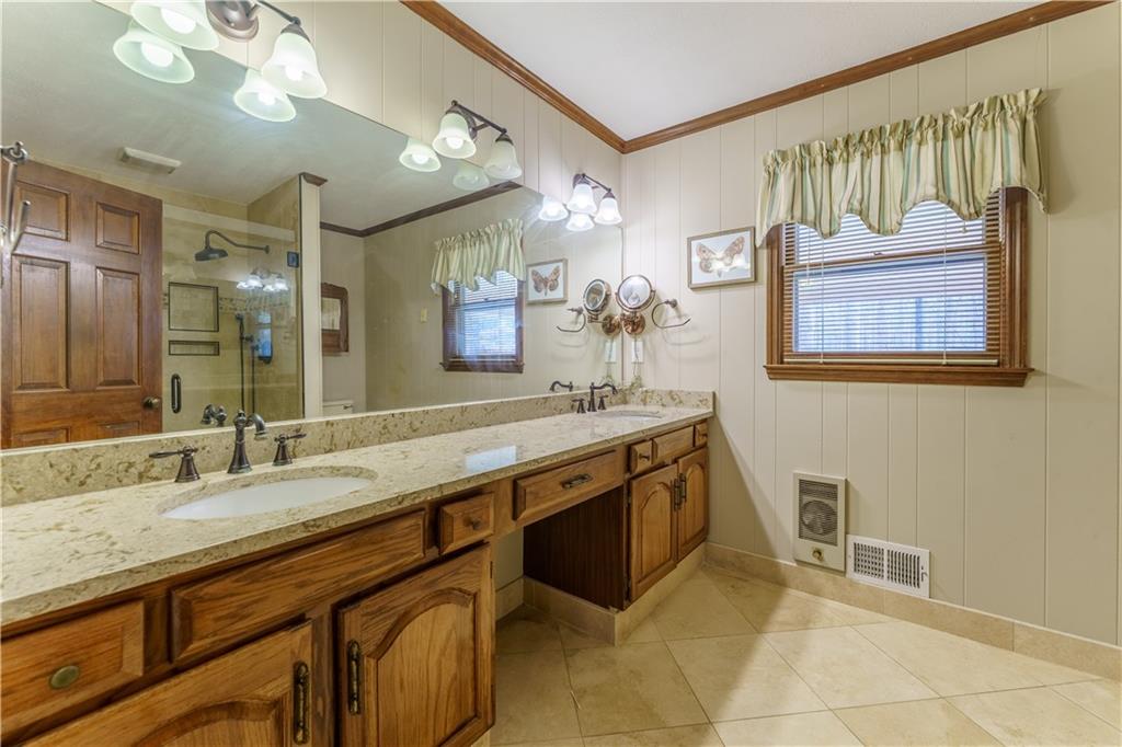 4505 Brookwood Drive Property Photo 20
