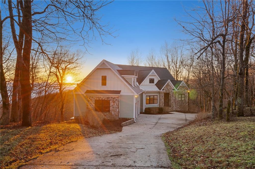 2551 Monument Road Property Photo 1