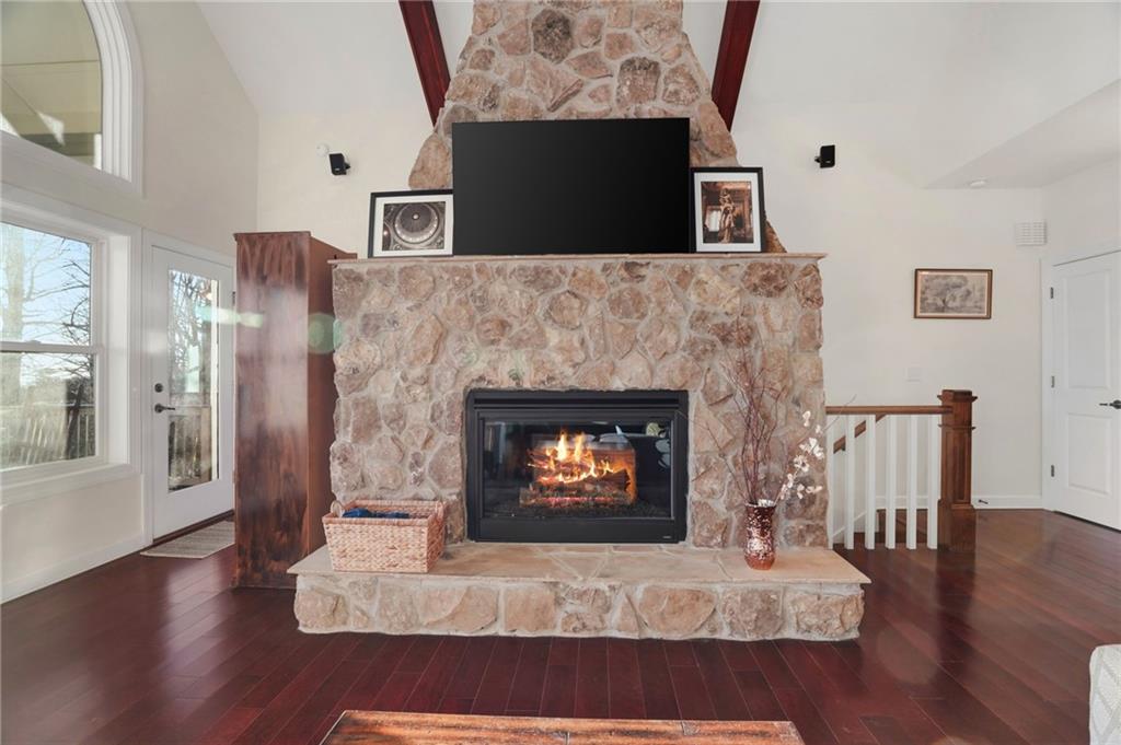 2551 Monument Road Property Photo 7