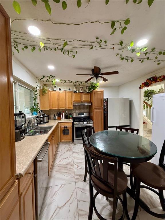 1795 San Andra Drive Property Photo 9