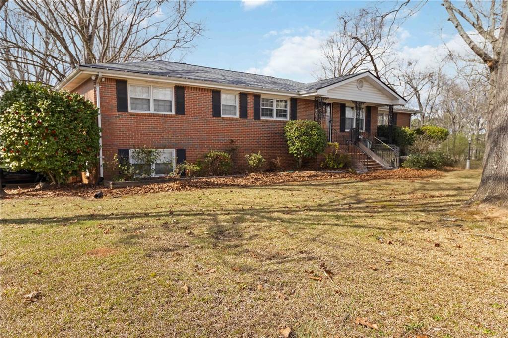 3829 Reynolds Road Property Photo 3