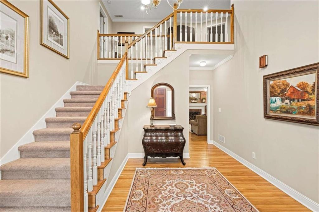 419 Riverwalk Property Photo 5