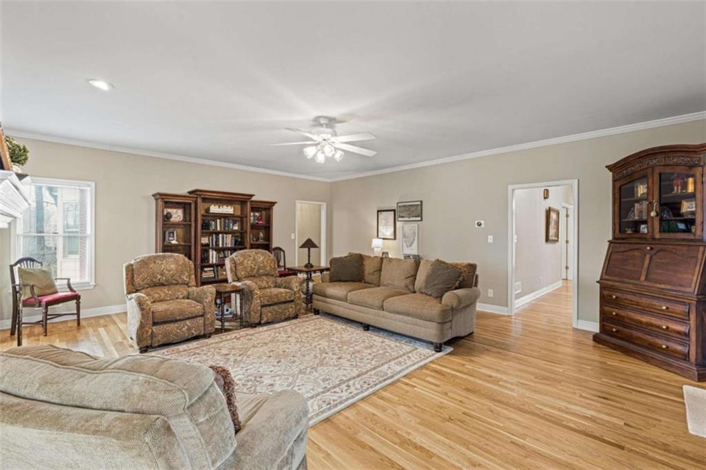 419 Riverwalk Property Photo 17