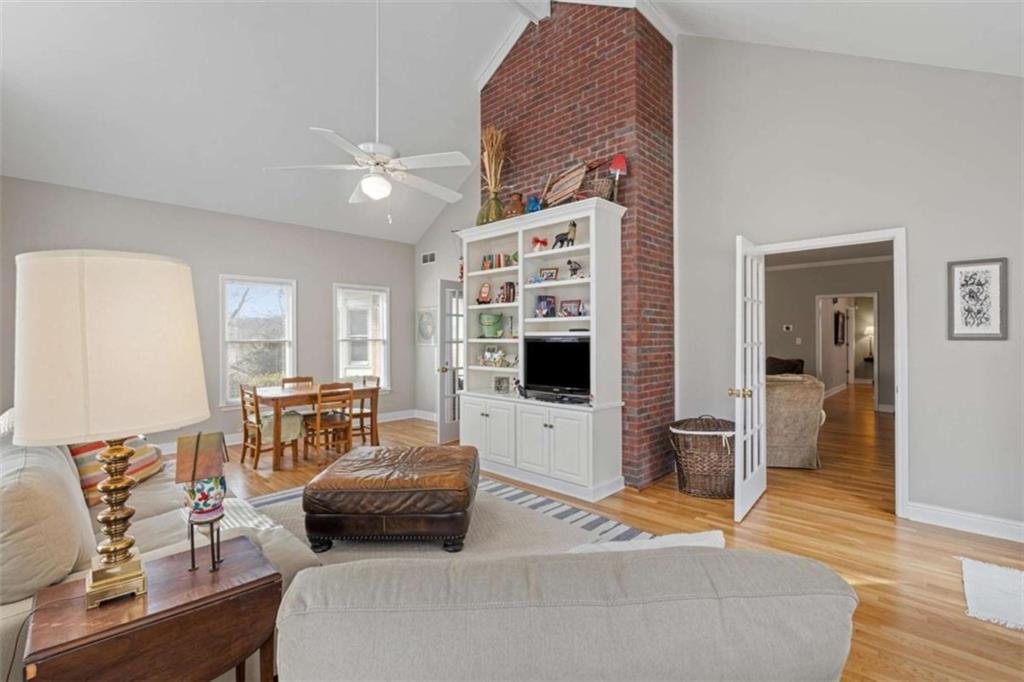 419 Riverwalk Property Photo 20