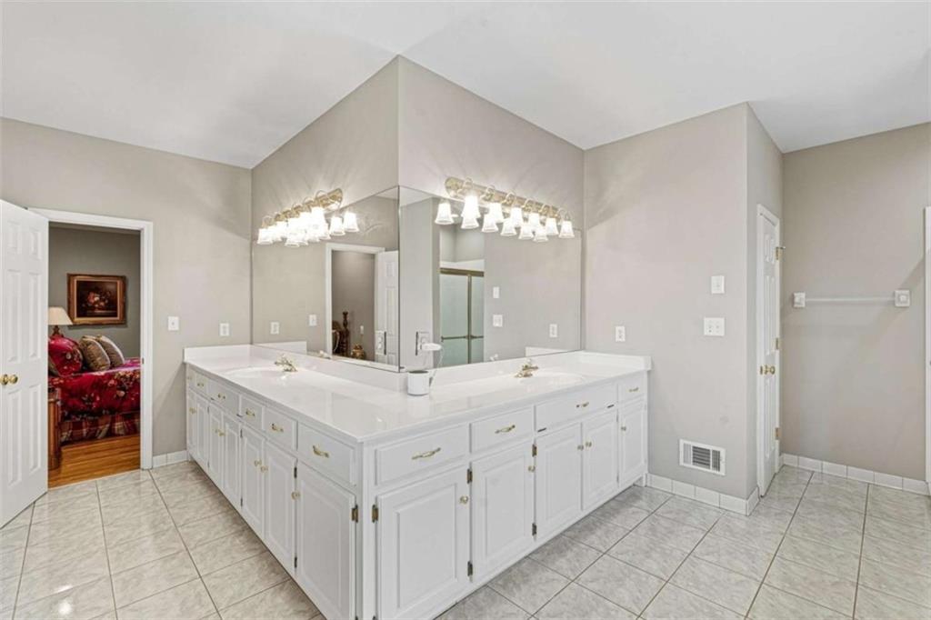 419 Riverwalk Property Photo 25