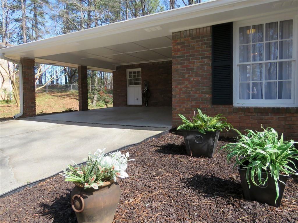 3060 Norton Court Se Property Photo 4
