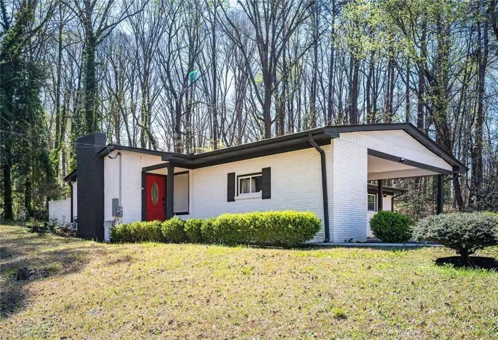 2339 Country Club Lane Sw Property Photo 1