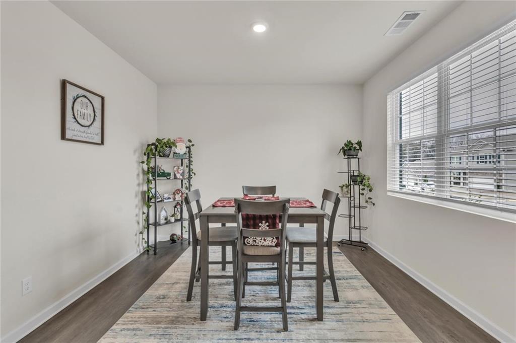 23 Embry Boulevard Property Photo 6