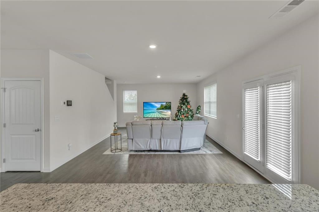 23 Embry Boulevard Property Photo 12