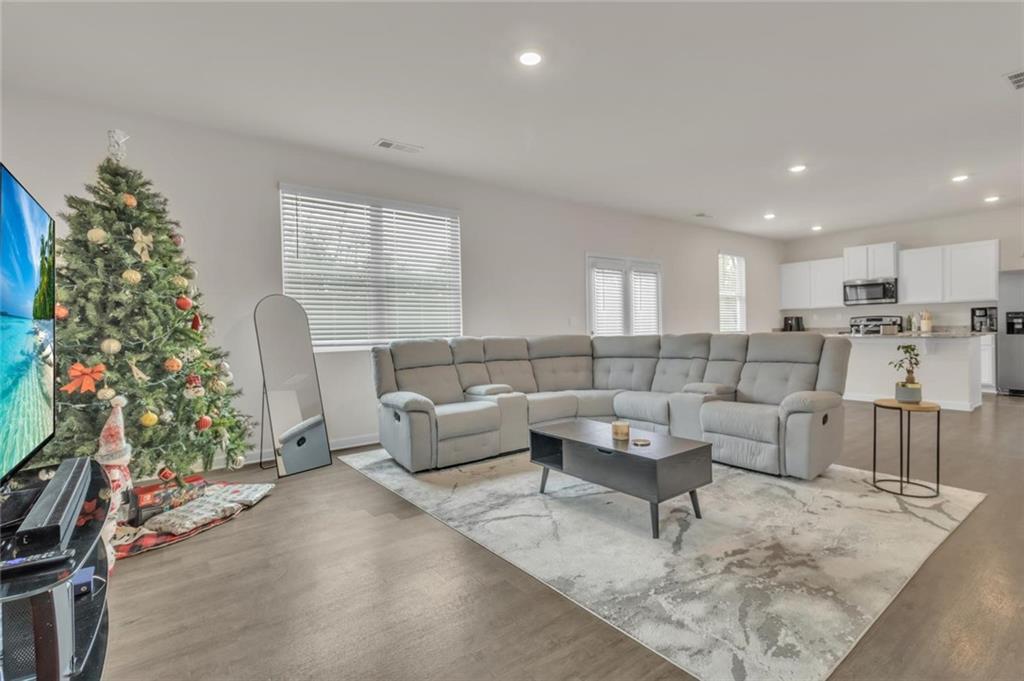 23 Embry Boulevard Property Photo 15
