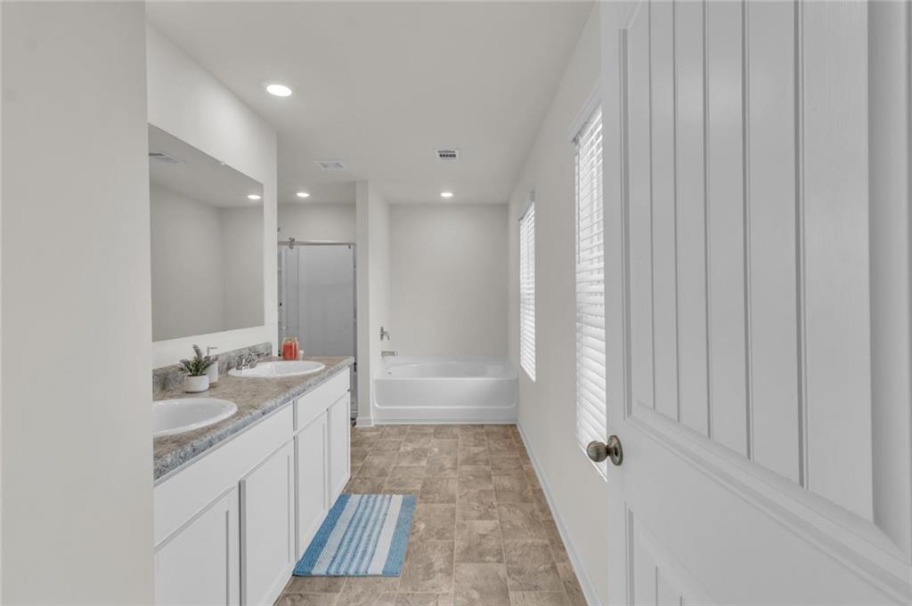 23 Embry Boulevard Property Photo 31