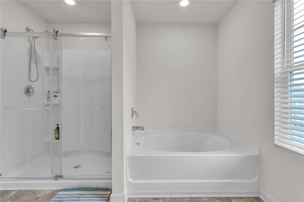 23 Embry Boulevard Property Photo 34