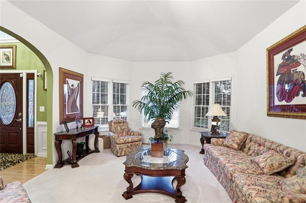 632 Grande View Property Photo 4