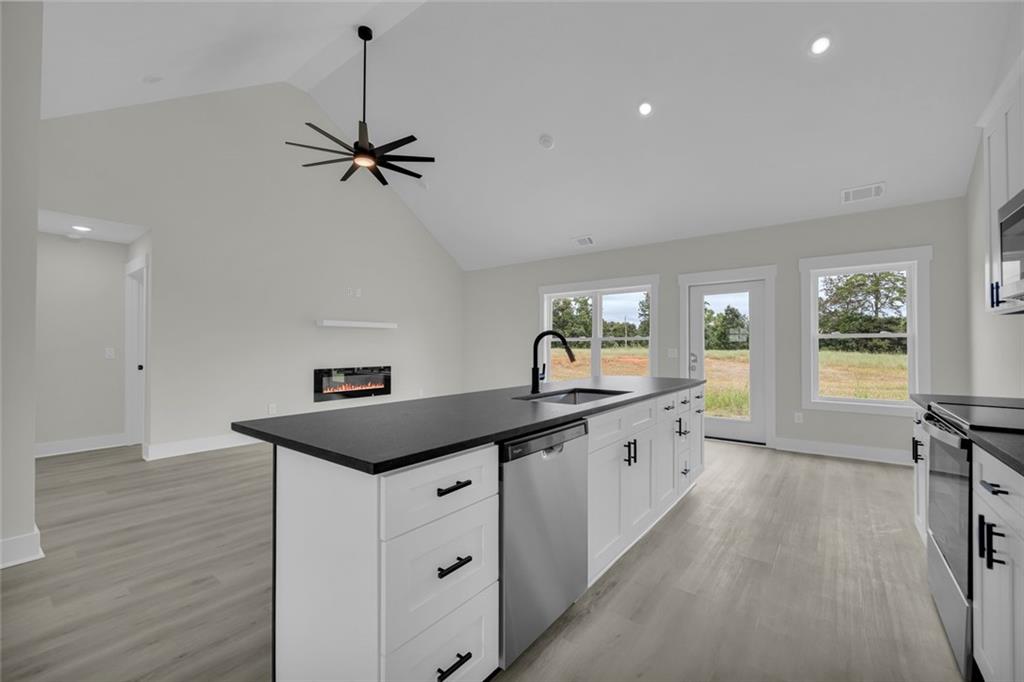 653 Racetrack Road Property Photo 17