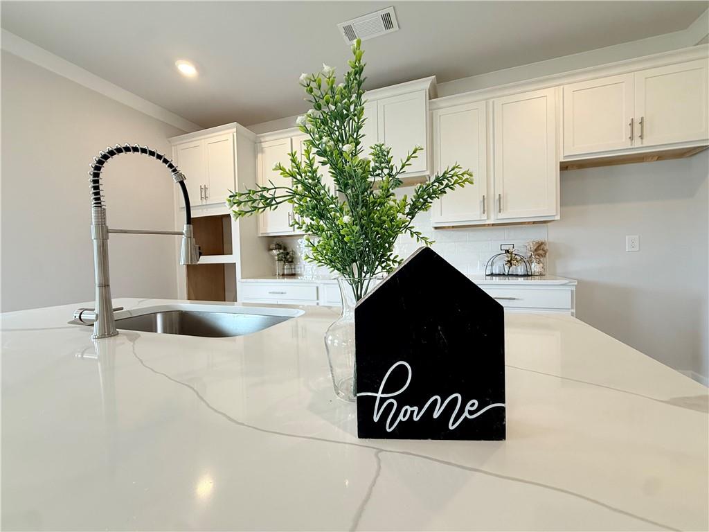 5271 Baymont Drive Property Photo 14
