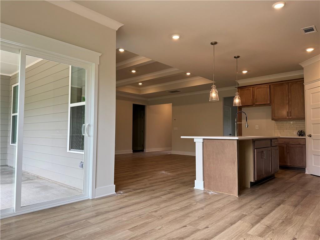 5503 Tullis Drive Property Photo 12