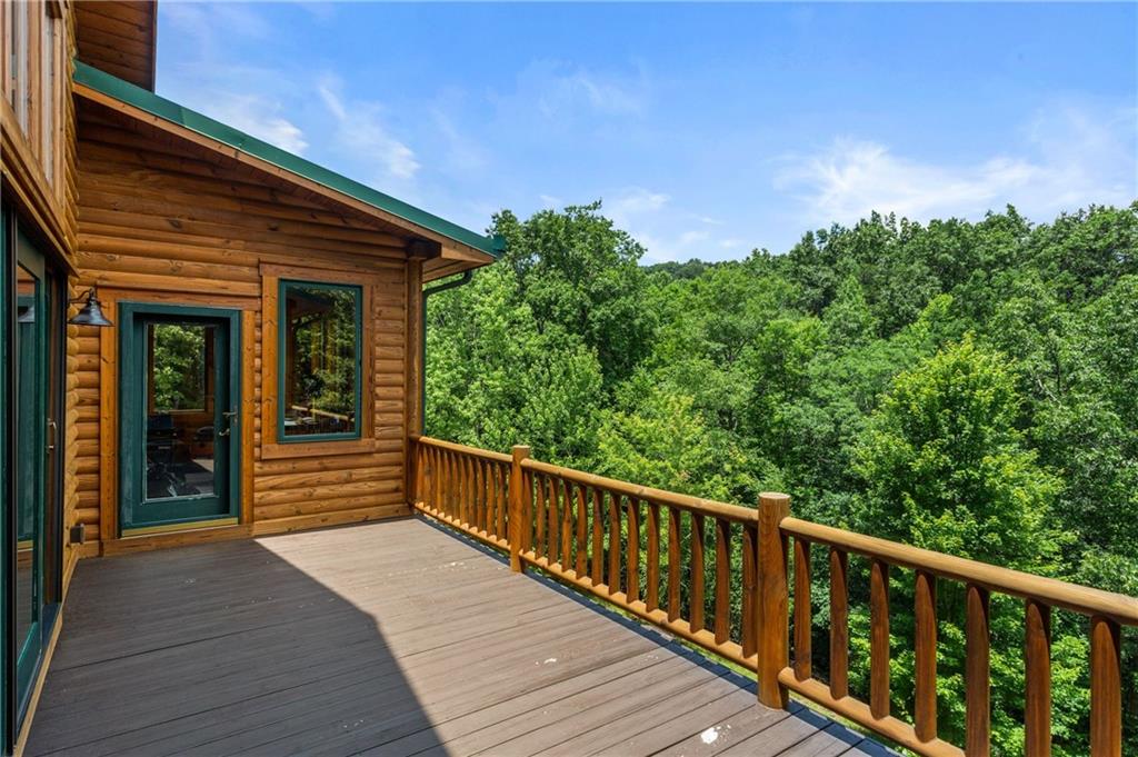 729 Huckleberry Way Property Photo 38