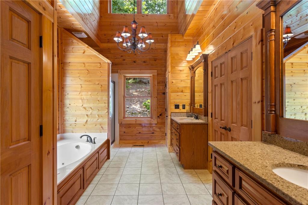 729 Huckleberry Way Property Photo 42