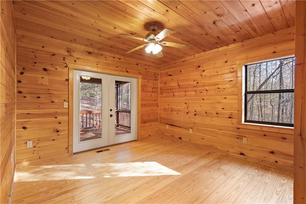 105 River Road Property Photo 37
