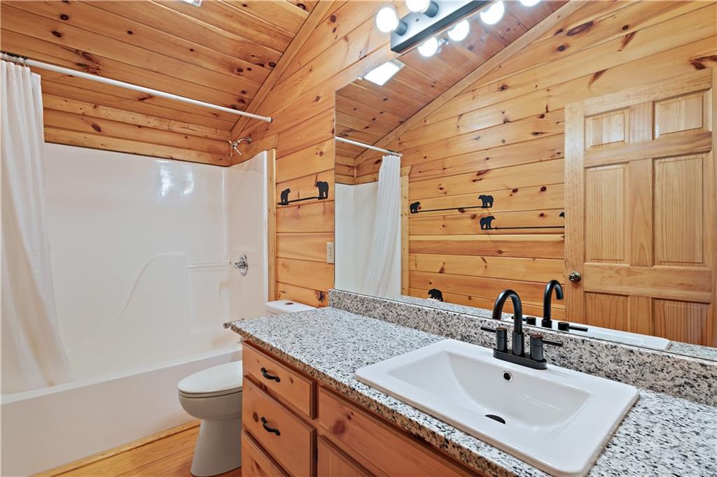 105 River Road Property Photo 45