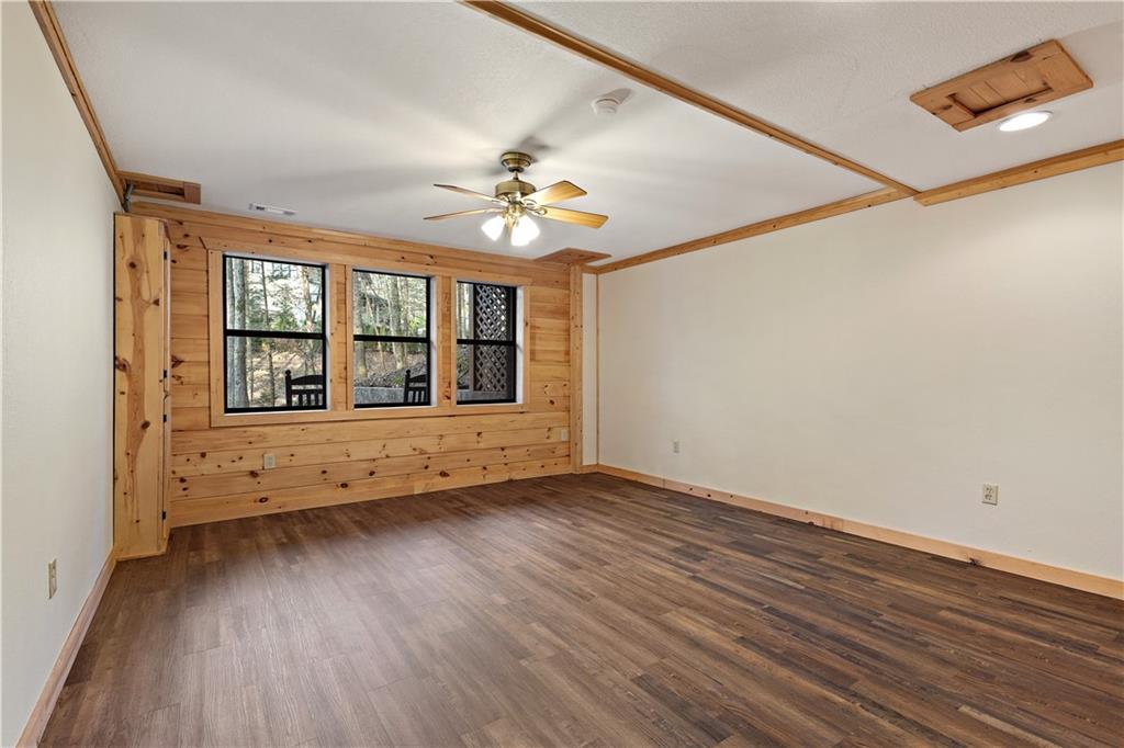 105 River Road Property Photo 55