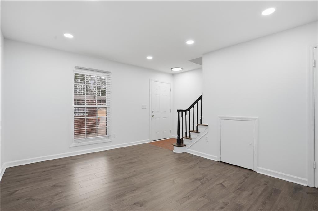 3113 Colonial Way Unit L