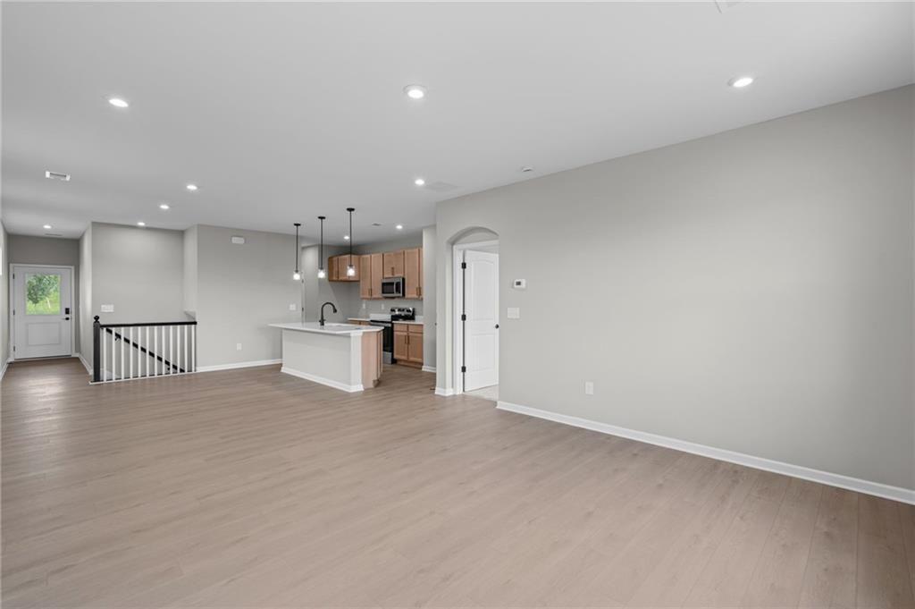 27 Village Drive Unit 27-b Property Photo 14