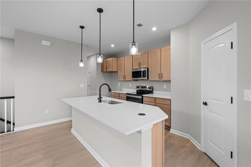 27 Village Drive Unit 27-b Property Photo 15
