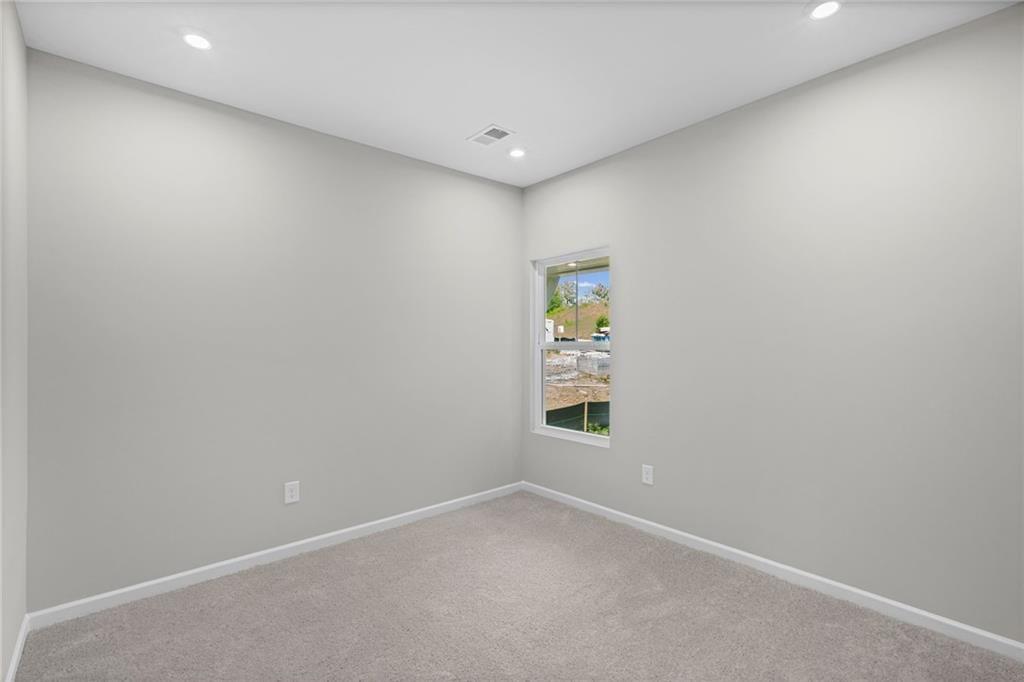 27 Village Drive Unit 27-b Property Photo 21