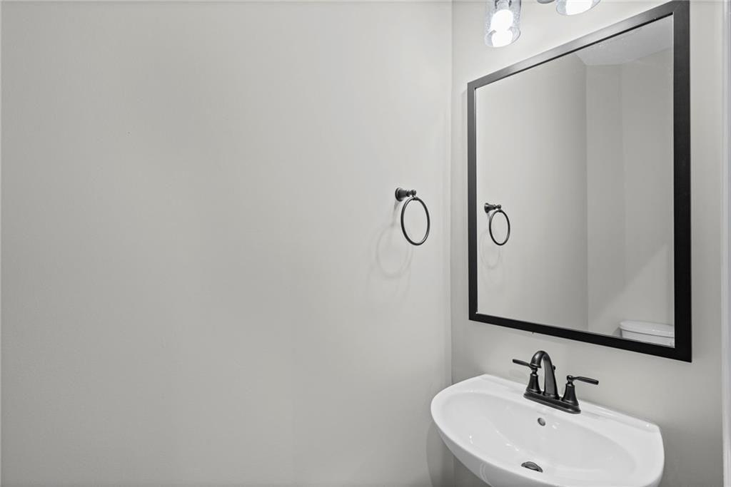 27 Village Drive Unit 27-b Property Photo 22