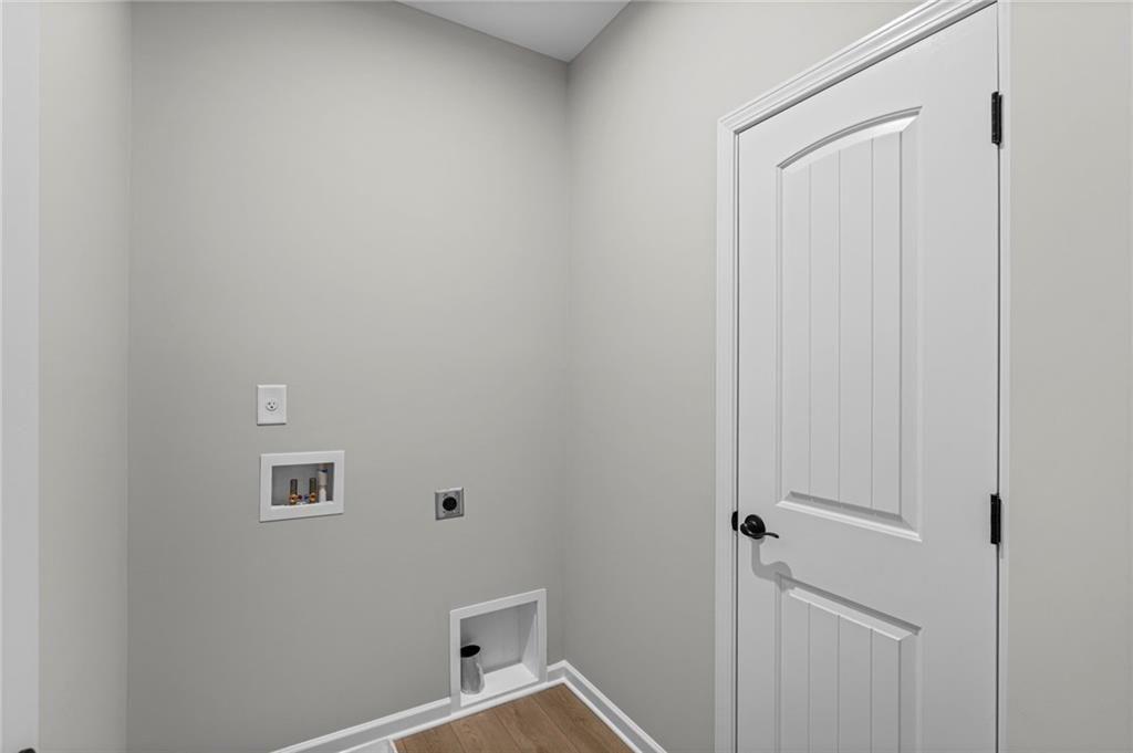 27 Village Drive Unit 27-b Property Photo 23