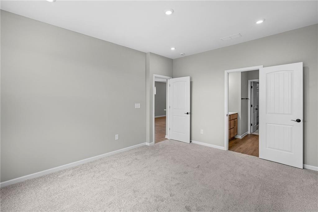 27 Village Drive Unit 27-b Property Photo 25