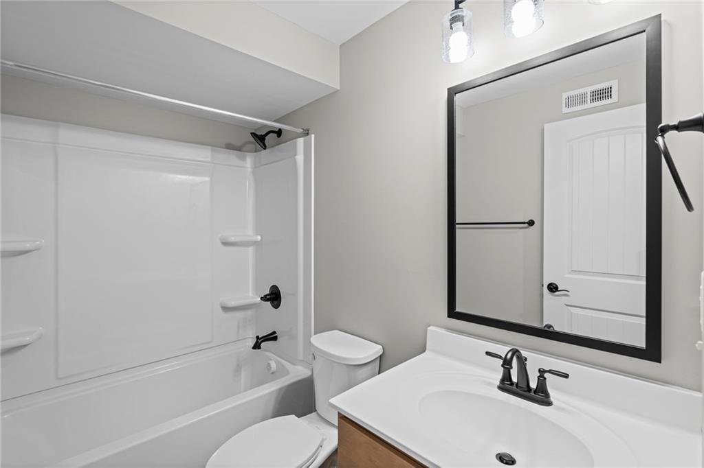 27 Village Drive Unit 27-b Property Photo 32