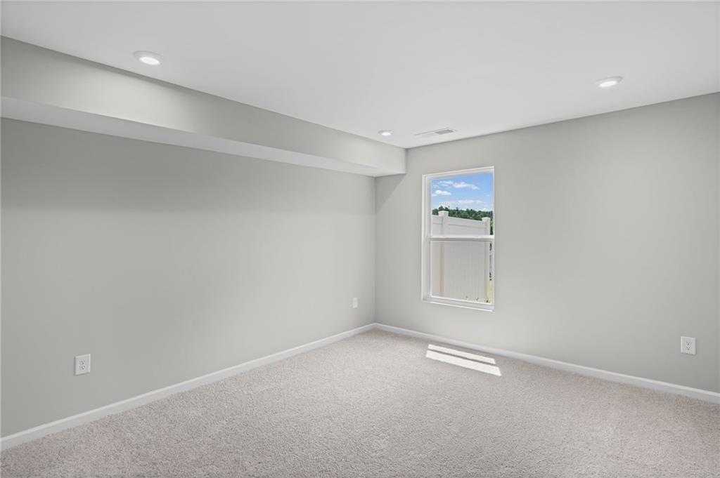 27 Village Drive Unit 27-b Property Photo 34