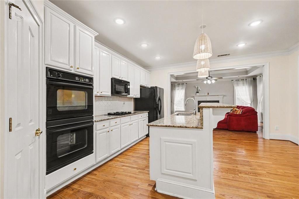 7726732 Property Photo 7