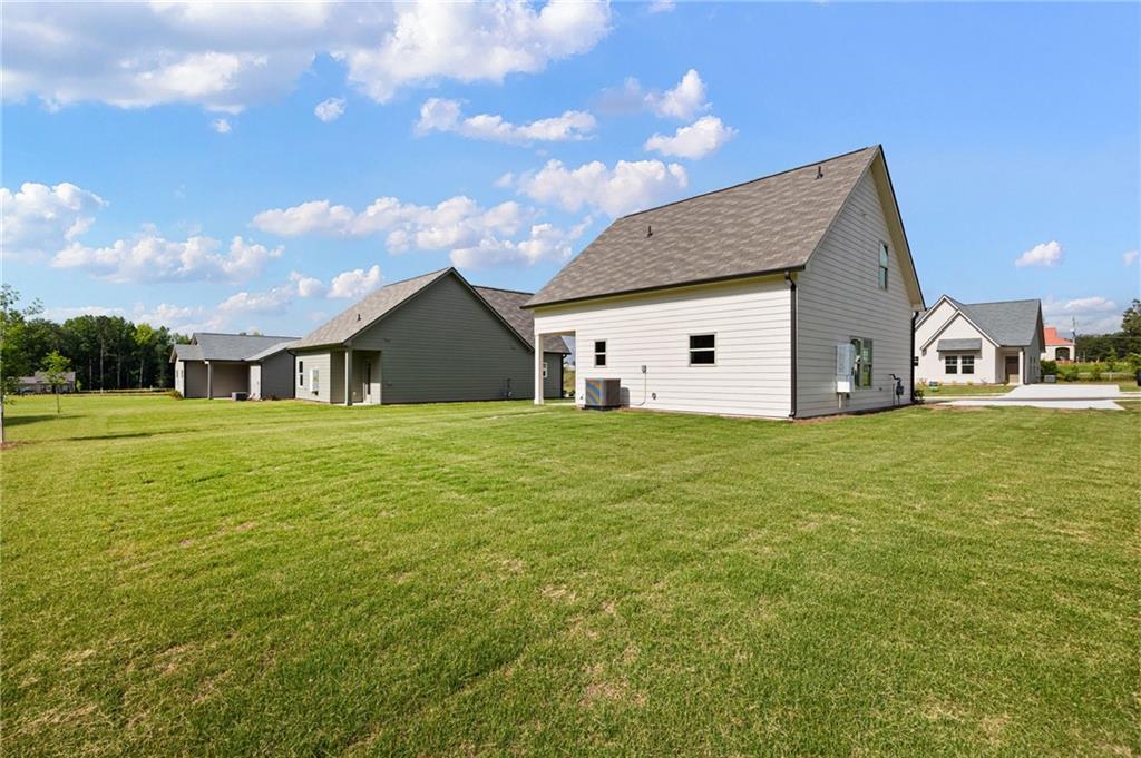 104 Winston Way Property Photo 27