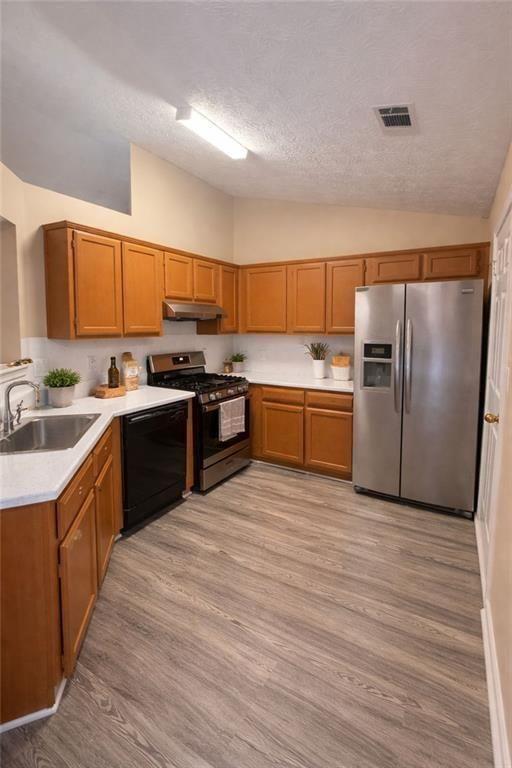 10600 Pine Forest Lane Property Photo 8