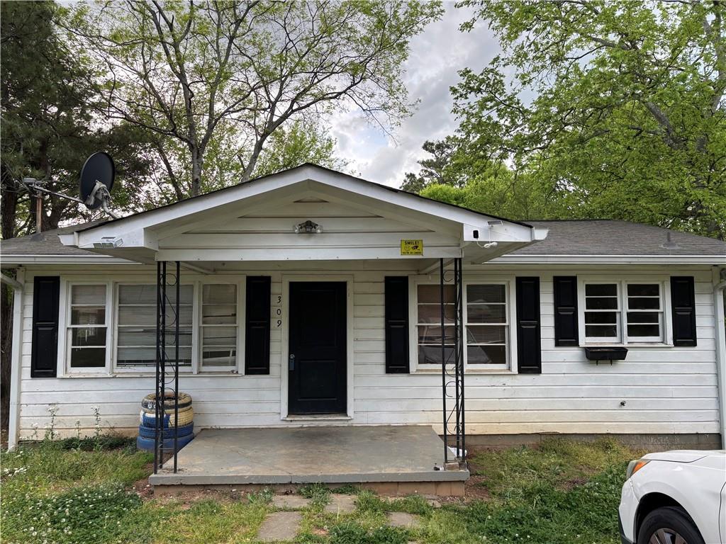 309 Crest Drive