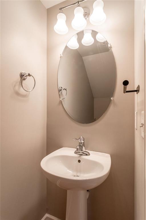 2285 Deerwood Drive Sw Property Photo 8